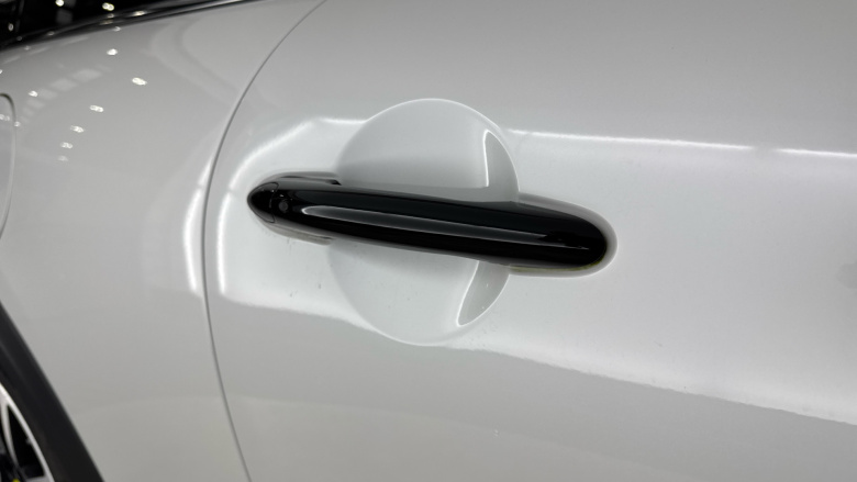 MINI Hatchback 135kW Cooper S Level 2 33kWh 3dr Auto Electric Hatchback